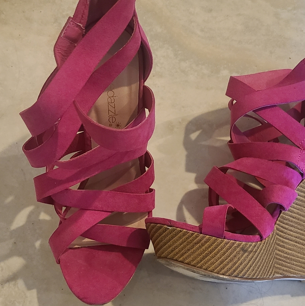 Beautiful Platforms - Picture 3 of 4